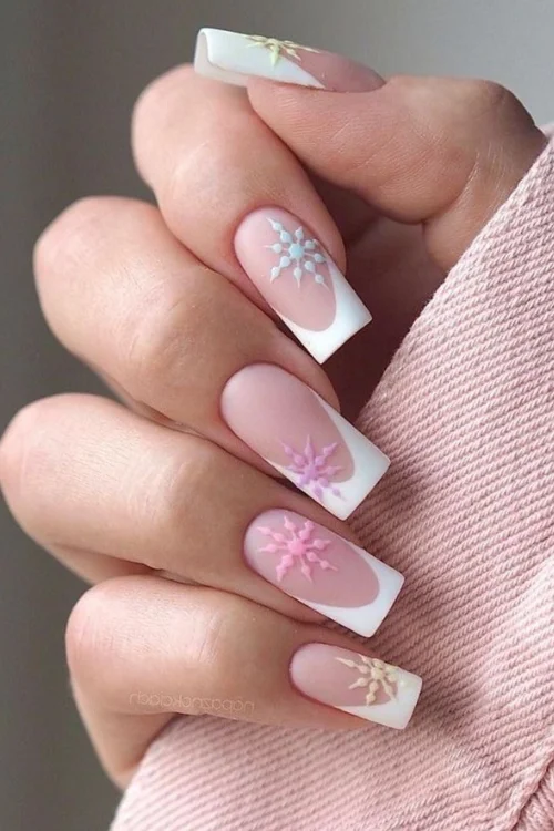 Embrace the Chill with Stunning Snowflake Nail Designs! format,webp - Embrace the Chill with Stunning Snowflake Nail Designs!