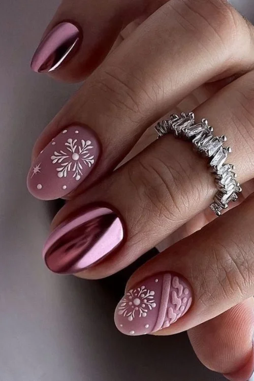 Embrace the Chill with Stunning Snowflake Nail Designs! format,webp - Embrace the Chill with Stunning Snowflake Nail Designs!