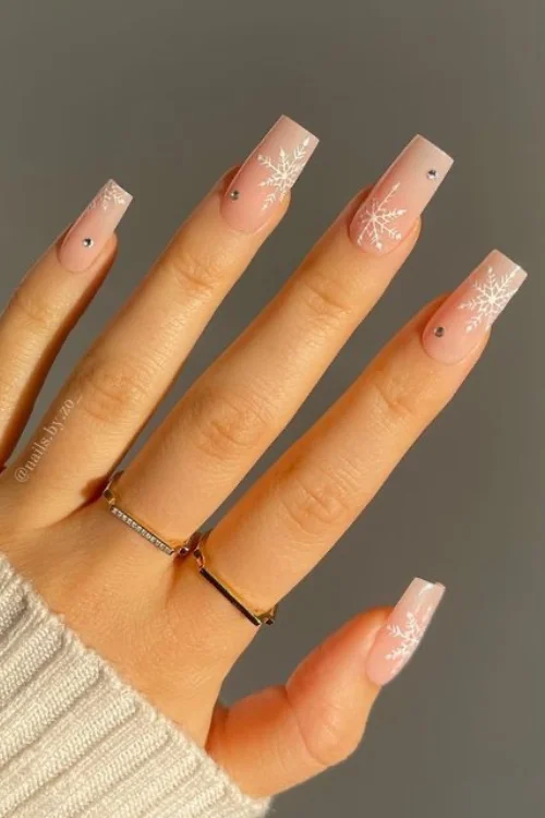 Embrace the Chill with Stunning Snowflake Nail Designs! format,webp - Embrace the Chill with Stunning Snowflake Nail Designs!