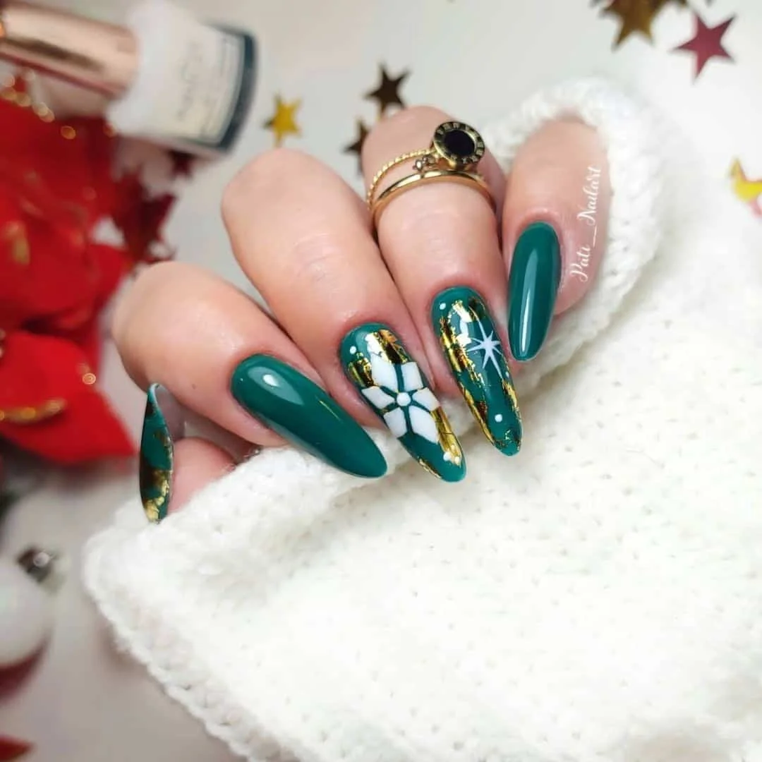 Christmas-Inspired Acrylic Nails: Let Your Nails Shine this Holiday Season! format,webp - Christmas-Inspired Acrylic Nails: Let Your Nails Shine this Holiday Season!