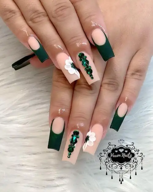 Chic and Trendy Manicures! Transform Your Look with Forest Green Nails format,webp - Chic and Trendy Manicures! Transform Your Look with Forest Green Nails
