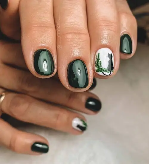 Chic and Trendy Manicures! Transform Your Look with Forest Green Nails format,webp - Chic and Trendy Manicures! Transform Your Look with Forest Green Nails